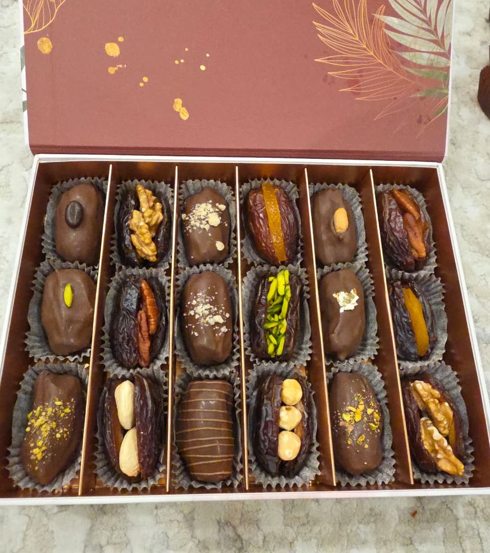 Chocolate & Nut Duo Hybrid Box